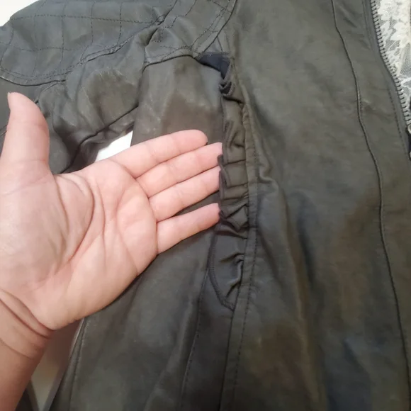 Vanity Women's Grey Faux Leather Jacket Size Large - Picture 2 of 10